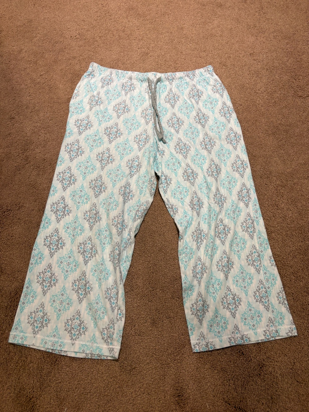 Carole Hochman White and Light Blue capri pj bottoms 100% cotton size small